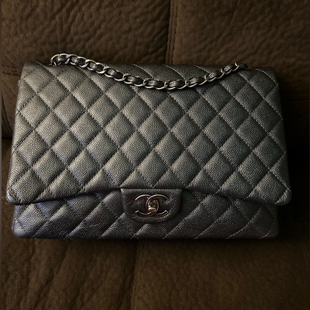 Chanel 15c Pearly Charcoal Maxi Double Flap RHW